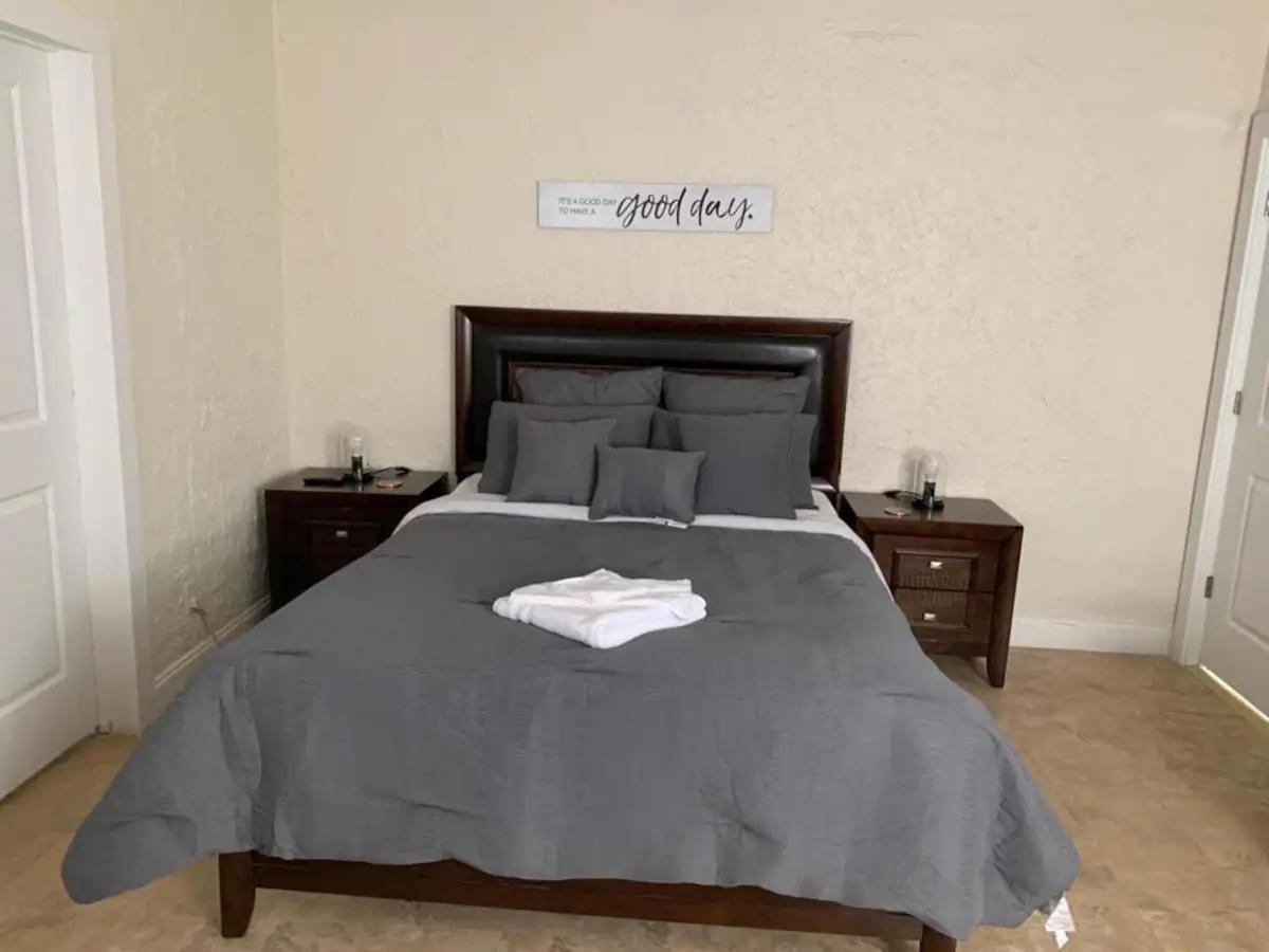 Private Rooms Close To Miami Airport - Free Parking - 01 Exteriör bild